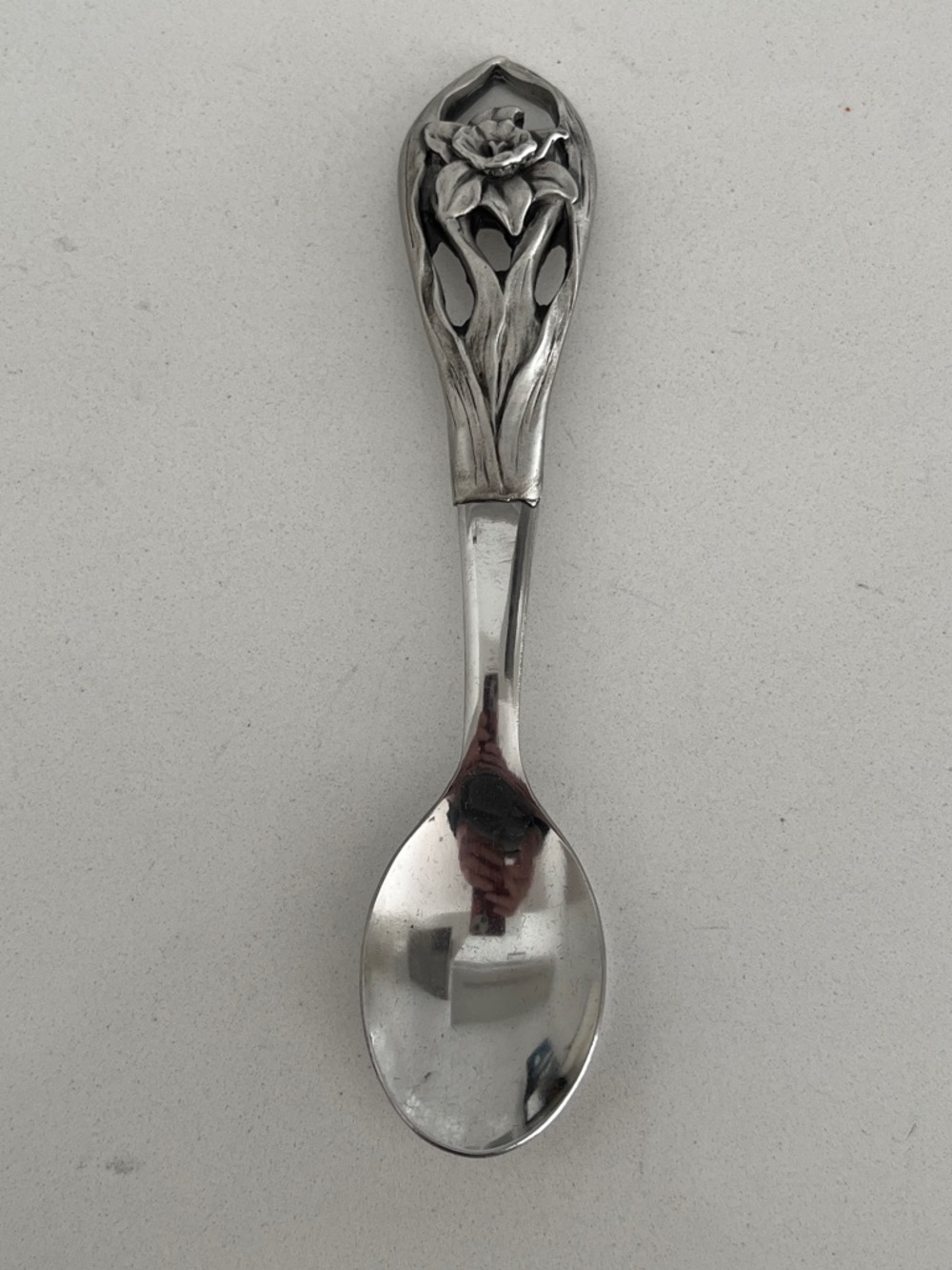 VINTAGE 1992 Seagull Pewter Daffodil Small Spoon Floral Traditional Springtime